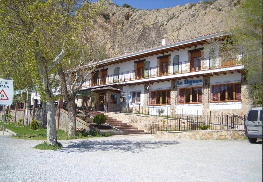 Restaurante la higuera sierra nevada